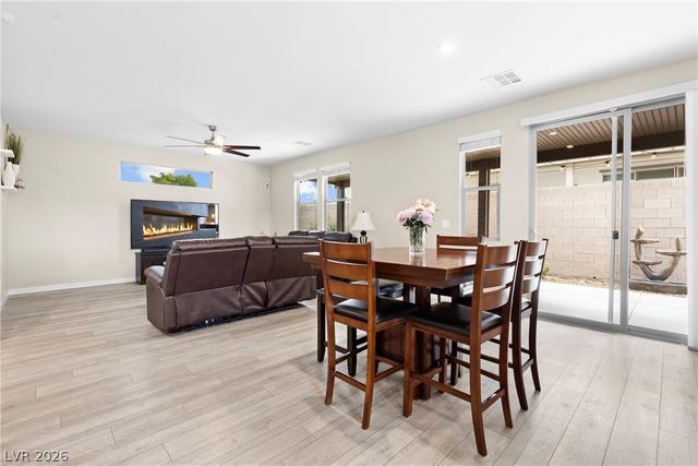 6147 Rock Arch Court, Las Vegas, NV 89141