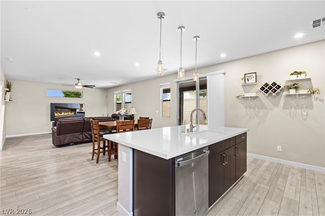 6147 Rock Arch Court, Las Vegas, NV 89141