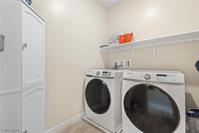 6147 Rock Arch Court, Las Vegas, NV 89141