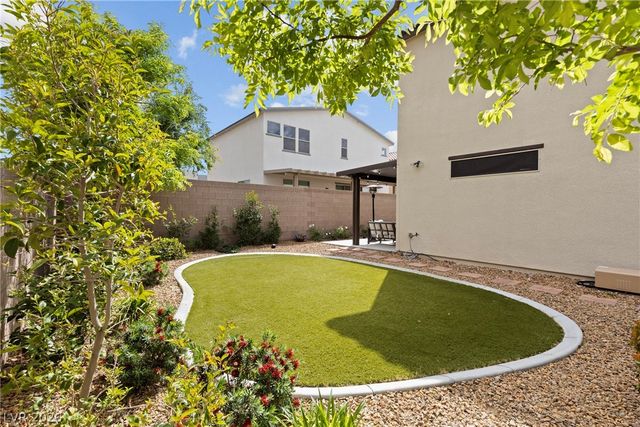 6147 Rock Arch Court, Las Vegas, NV 89141