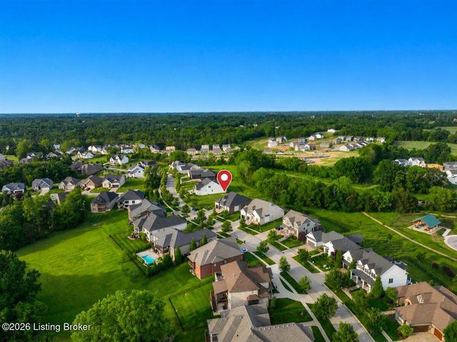 17805 Shakes Creek Dr, Fisherville, KY 40023