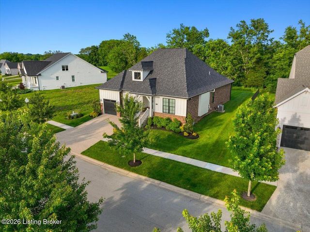 17805 Shakes Creek Dr, Fisherville, KY 40023
