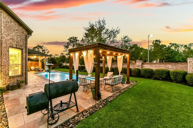 16102 Cottage Timbers Court, Houston, TX 77044