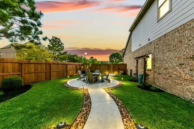 16102 Cottage Timbers Court, Houston, TX 77044