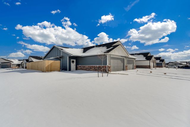 5700 E Bristol St., Bel Aire, KS 67220