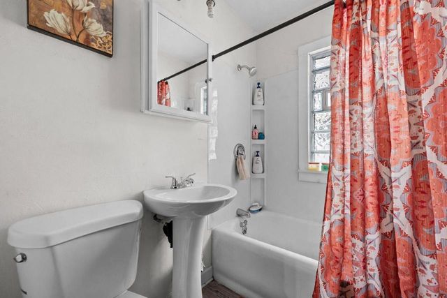 3833 N 25th STREET, Milwaukee, WI 53206