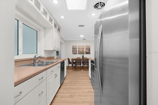 3315 W BEAUMONT STREET, Tampa, FL 33611