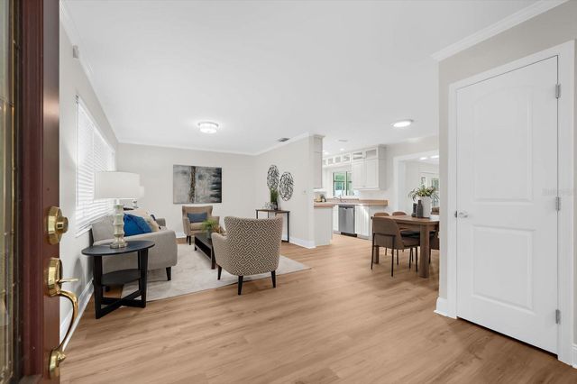 3315 W BEAUMONT STREET, Tampa, FL 33611