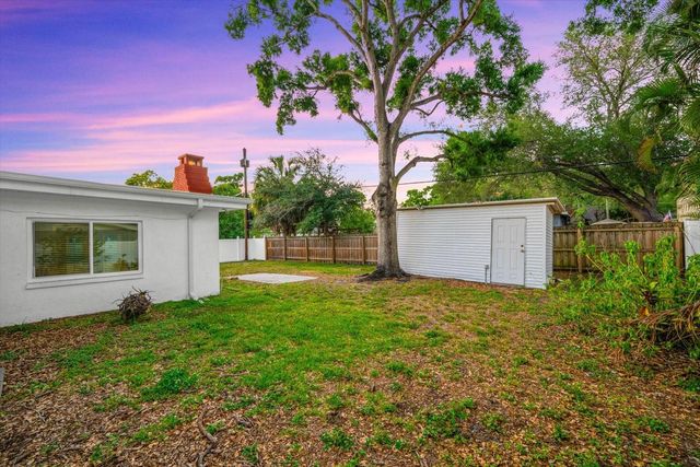 3315 W BEAUMONT STREET, Tampa, FL 33611