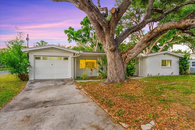 3315 W BEAUMONT STREET, Tampa, FL 33611