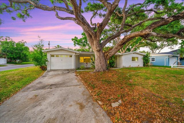 3315 W BEAUMONT STREET, Tampa, FL 33611