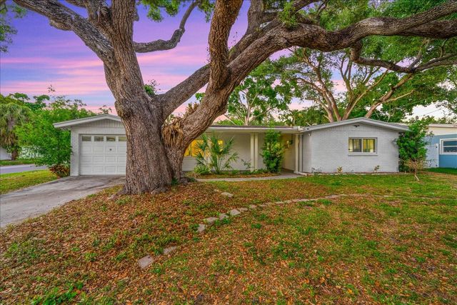 3315 W BEAUMONT STREET, Tampa, FL 33611