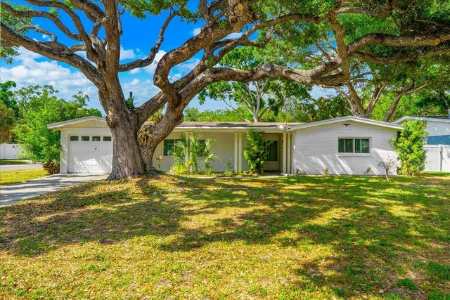 3315 W BEAUMONT STREET, Tampa, FL 33611