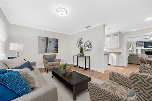 3315 W BEAUMONT STREET, Tampa, FL 33611