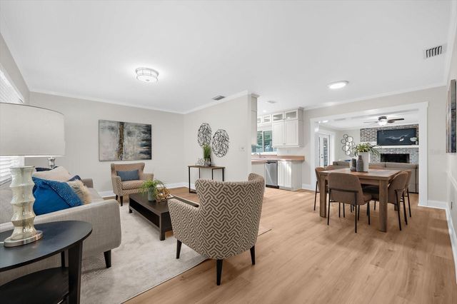 3315 W BEAUMONT STREET, Tampa, FL 33611