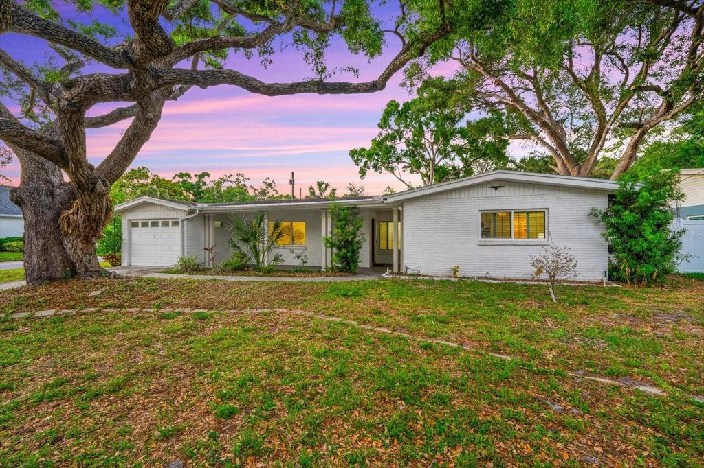 3315 W BEAUMONT STREET, Tampa, FL 33611