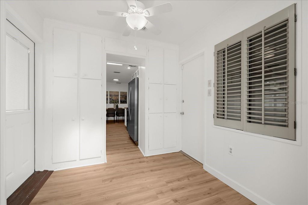 Image 25 of property listing at 3315 W BEAUMONT STREET, Tampa, FL 33611