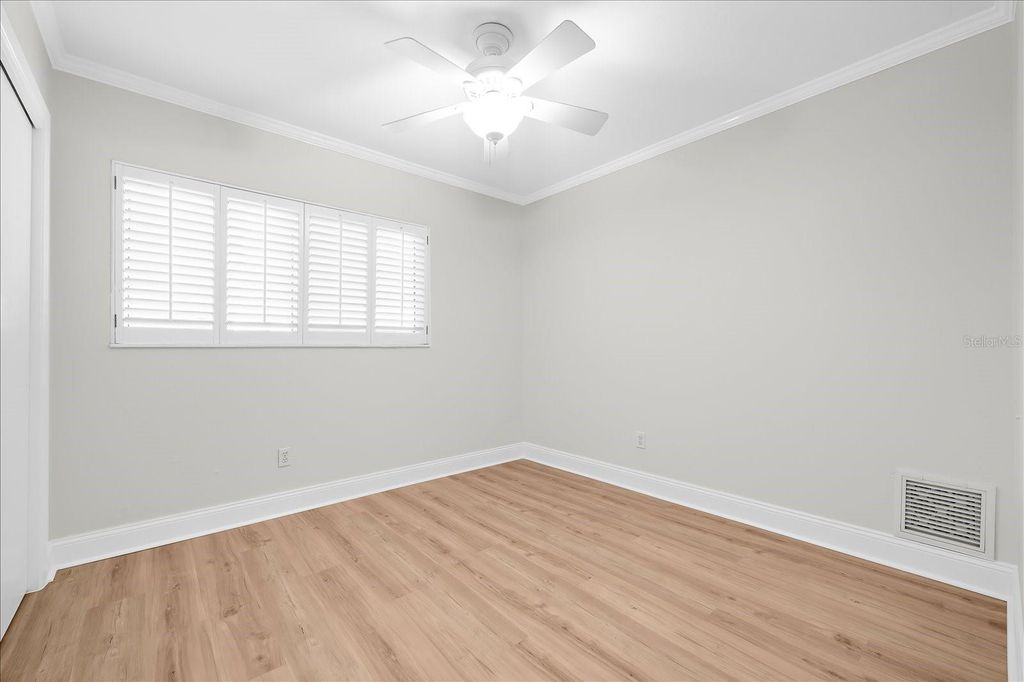 Image 31 of property listing at 3315 W BEAUMONT STREET, Tampa, FL 33611