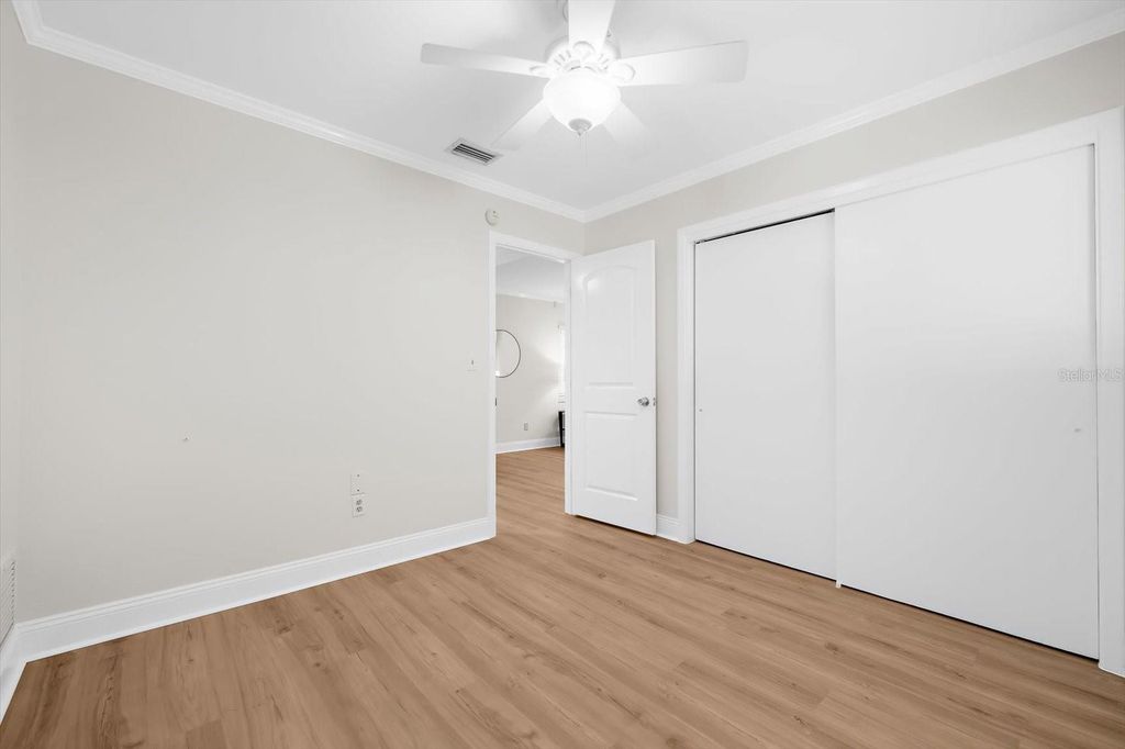 Image 32 of property listing at 3315 W BEAUMONT STREET, Tampa, FL 33611