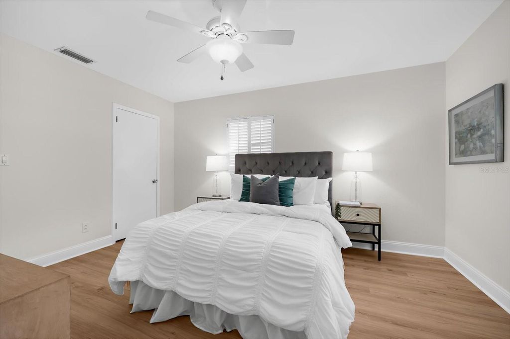 Image 39 of property listing at 3315 W BEAUMONT STREET, Tampa, FL 33611