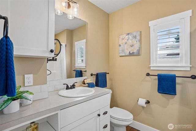 31100 6th Lane SW, Federal Way, WA 98023