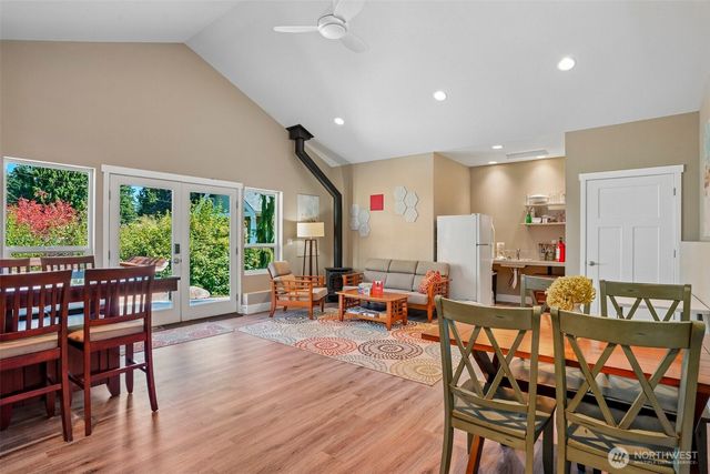 31100 6th Lane SW, Federal Way, WA 98023