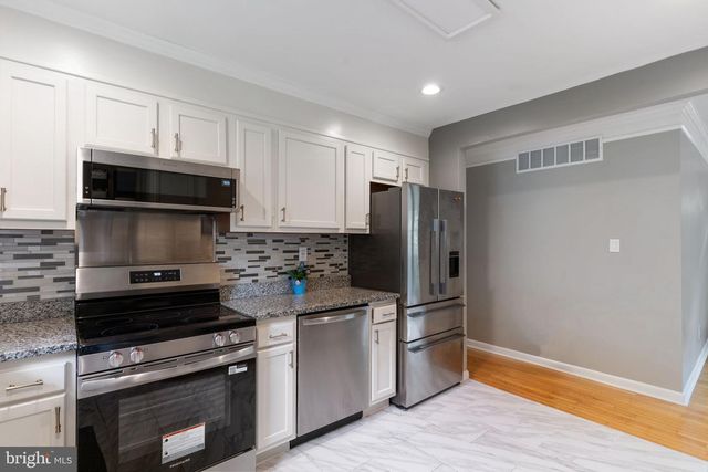 8430 WARREN DR, Pomfret, MD 20675