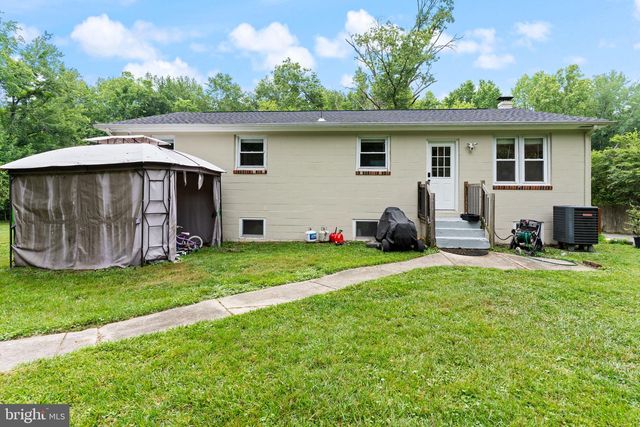 8430 WARREN DR, Pomfret, MD 20675