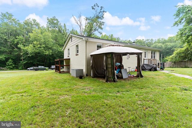 8430 WARREN DR, Pomfret, MD 20675