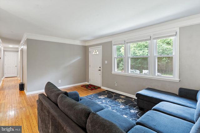 8430 WARREN DR, Pomfret, MD 20675