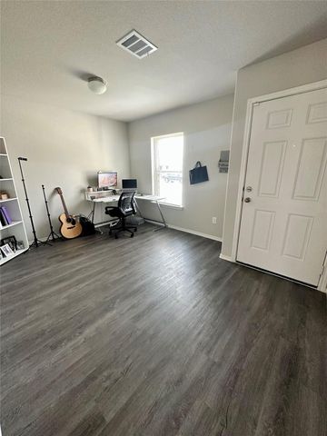 4231 Tulip Oak Drive, Houston, TX 77068
