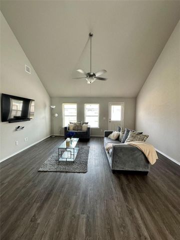 4231 Tulip Oak Drive, Houston, TX 77068