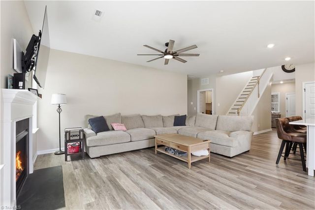 222 Moravian Court, Advance, NC 27006