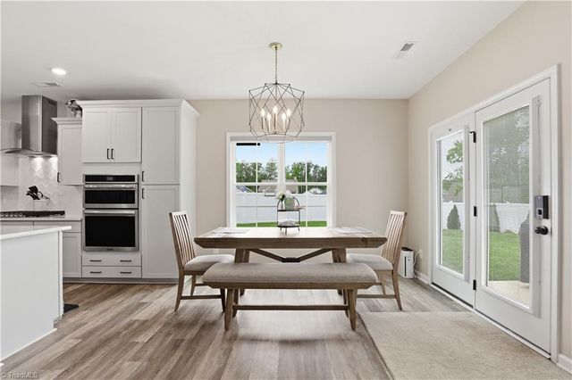 222 Moravian Court, Advance, NC 27006