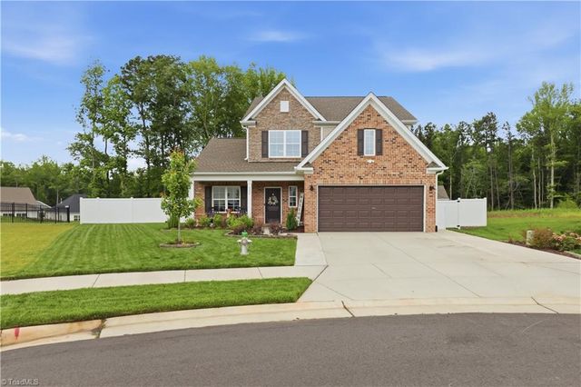 222 Moravian Court, Advance, NC 27006