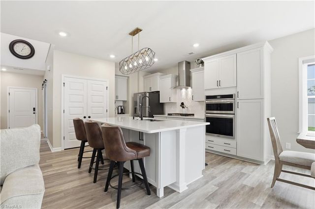 222 Moravian Court, Advance, NC 27006