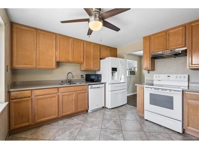 3177 Ursula St, Aurora, CO 80011