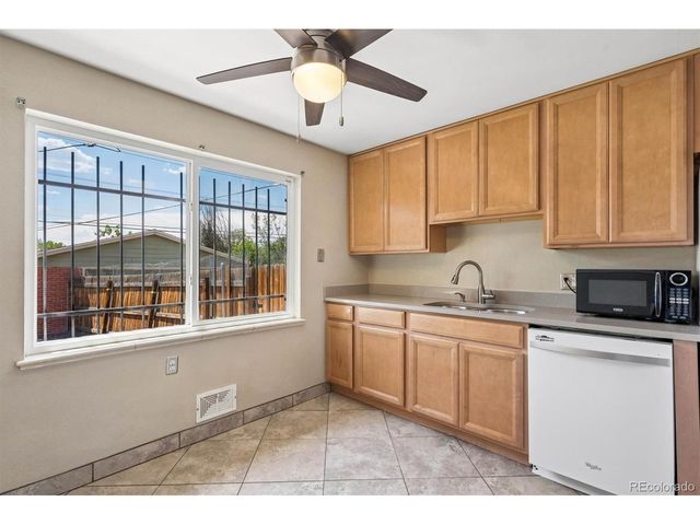 3177 Ursula St, Aurora, CO 80011