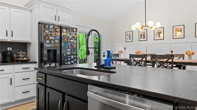 6001 Limestone Creek Drive, Charlestown, IN 47111