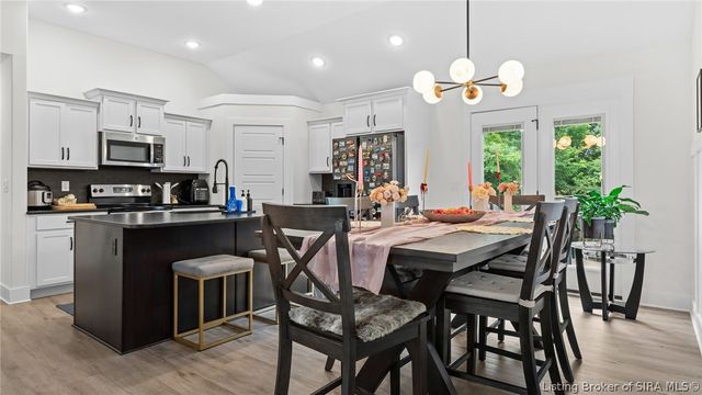 6001 Limestone Creek Drive, Charlestown, IN 47111
