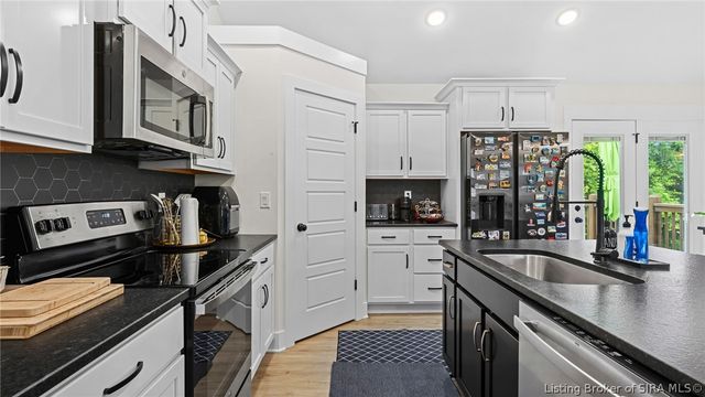 6001 Limestone Creek Drive, Charlestown, IN 47111