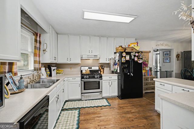 1728 Honeybee Creek Drive, Griffin, GA 30224