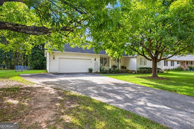 1728 Honeybee Creek Drive, Griffin, GA 30224