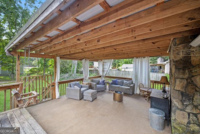 1728 Honeybee Creek Drive, Griffin, GA 30224