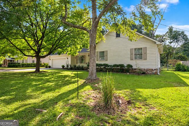 1728 Honeybee Creek Drive, Griffin, GA 30224