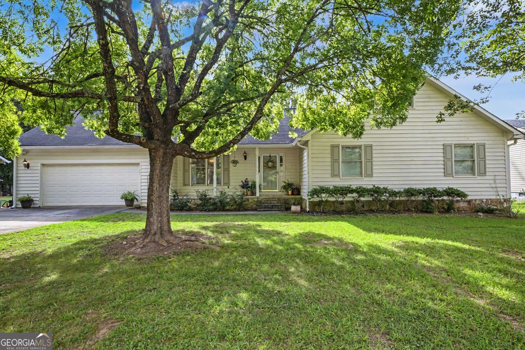 1728 Honeybee Creek Drive, Griffin, GA 30224