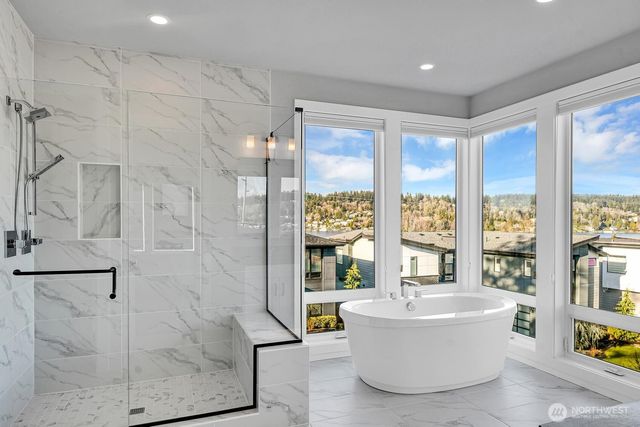 1113 N 39th Court, Renton, WA 98056