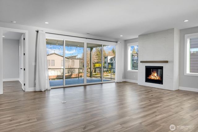 1113 N 39th Court, Renton, WA 98056