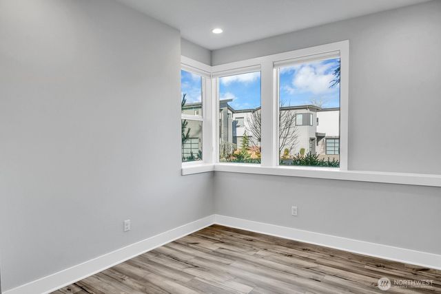 1113 N 39th Court, Renton, WA 98056