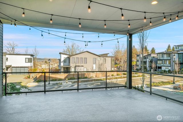 1113 N 39th Court, Renton, WA 98056